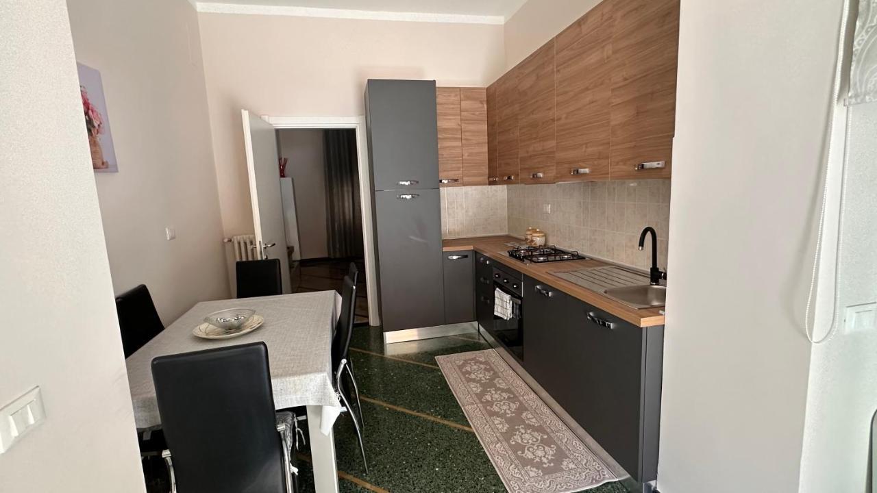 Edens House Con Parcheggio Privato Gratuito Leilighet Rapallo Eksteriør bilde